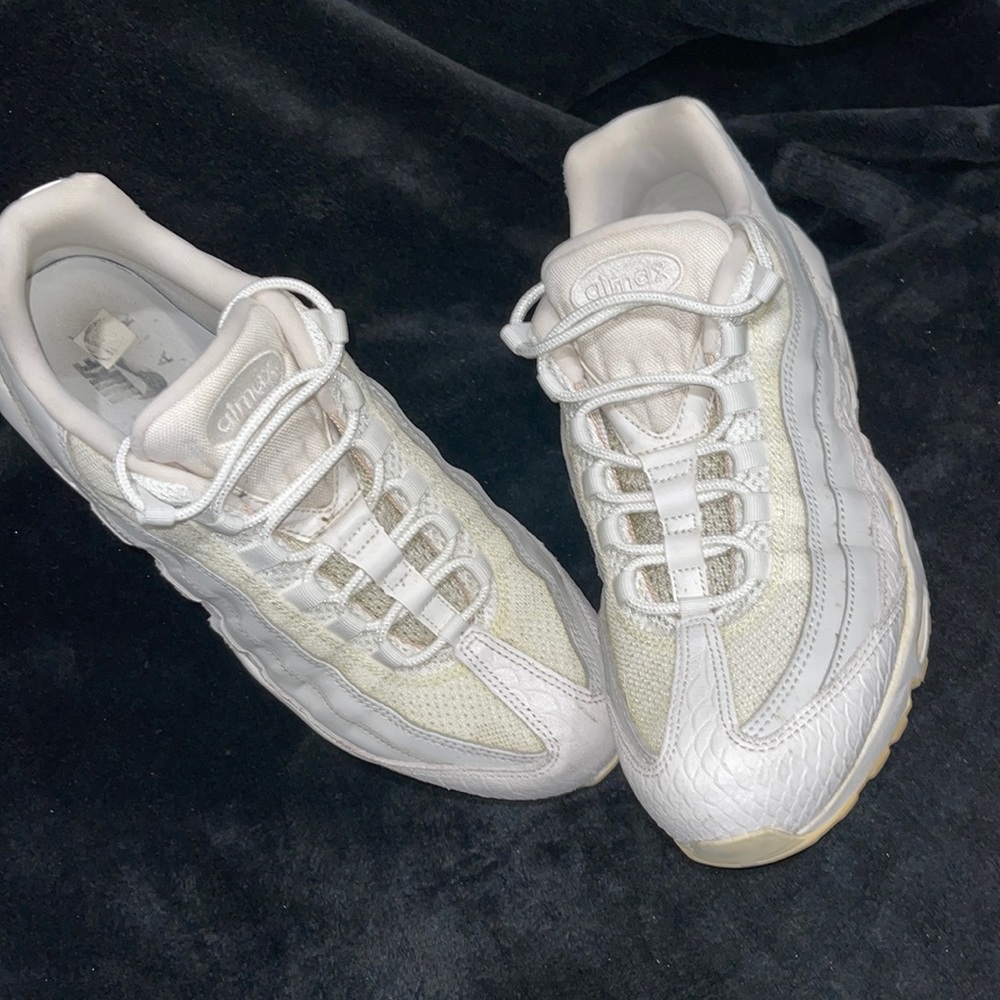 Nike AirMax Men Size 11.5